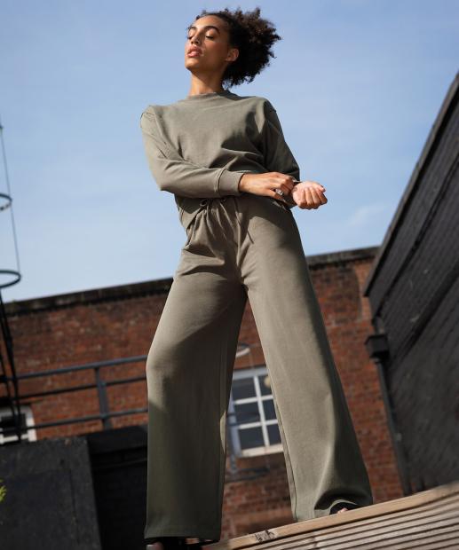 Pantalon de jogging large pour femme à la mode durable SK431 : Idée FLOCK :  impression textile professionnel, personnalisation, vêtements brodés